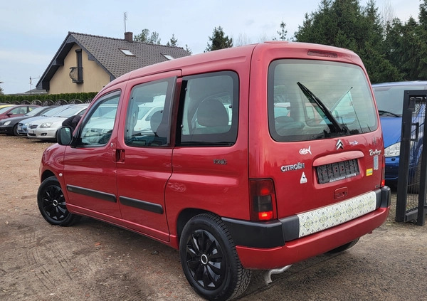 Citroen Berlingo cena 9300 przebieg: 272000, rok produkcji 2004 z Michałowo małe 301